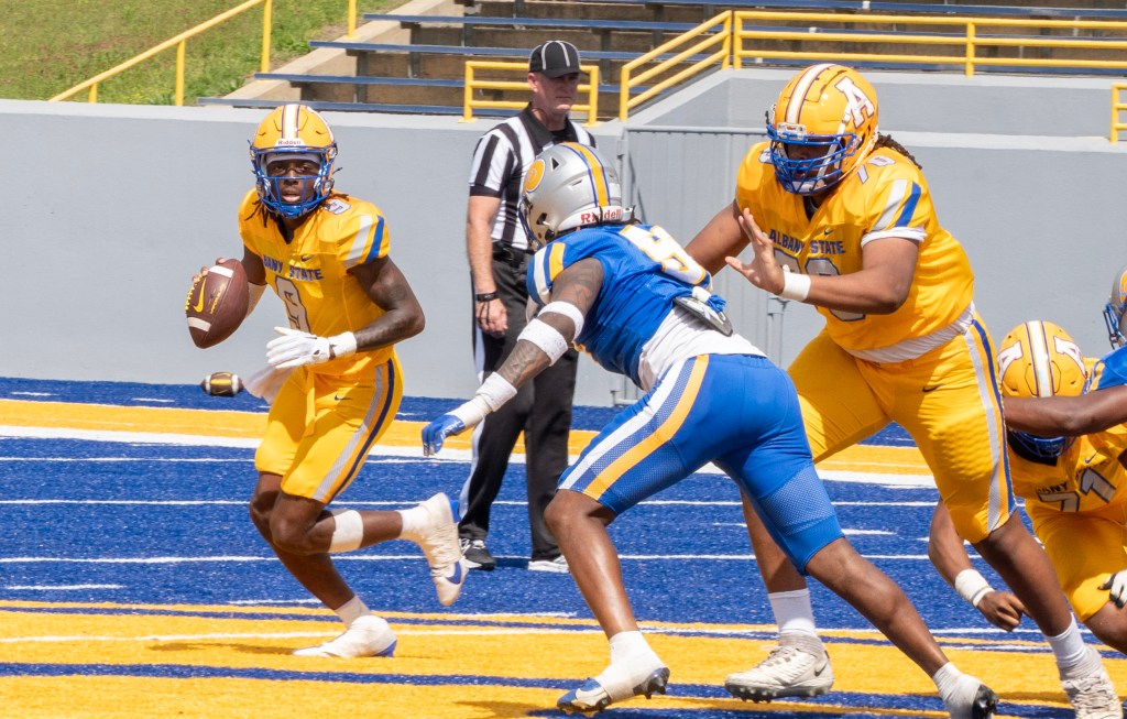 ASU Defense hones in on quarterback