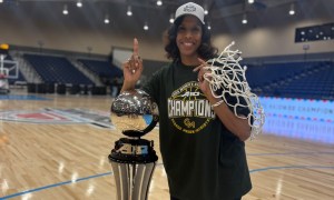 Former HBCU hoops coach dedicates championship to her father