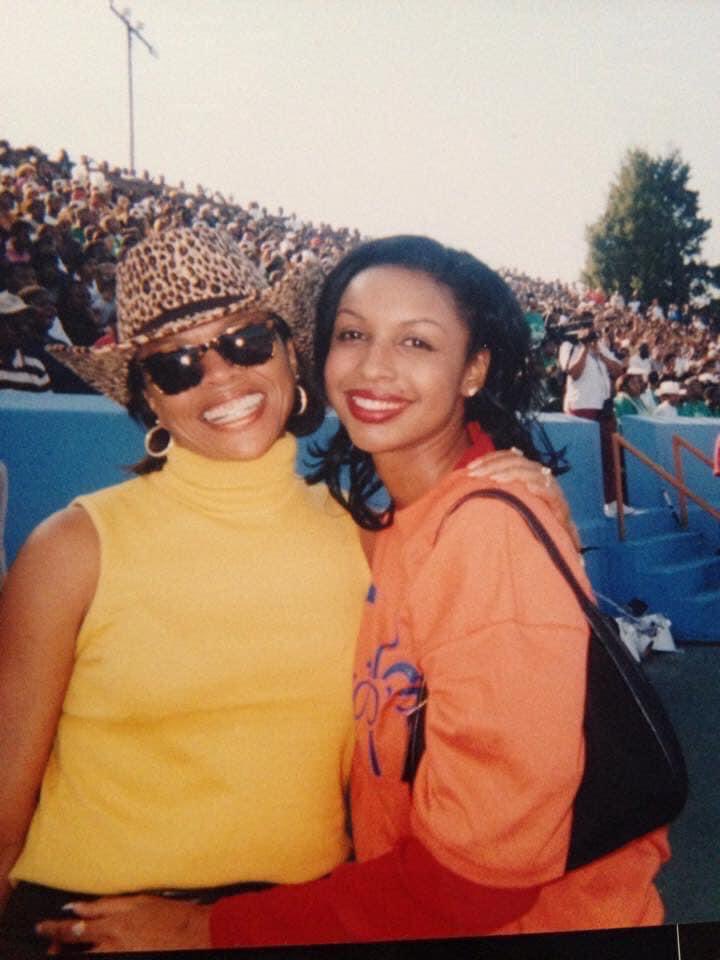 Lizz Robbins, Virginia State, HBCU Cheer